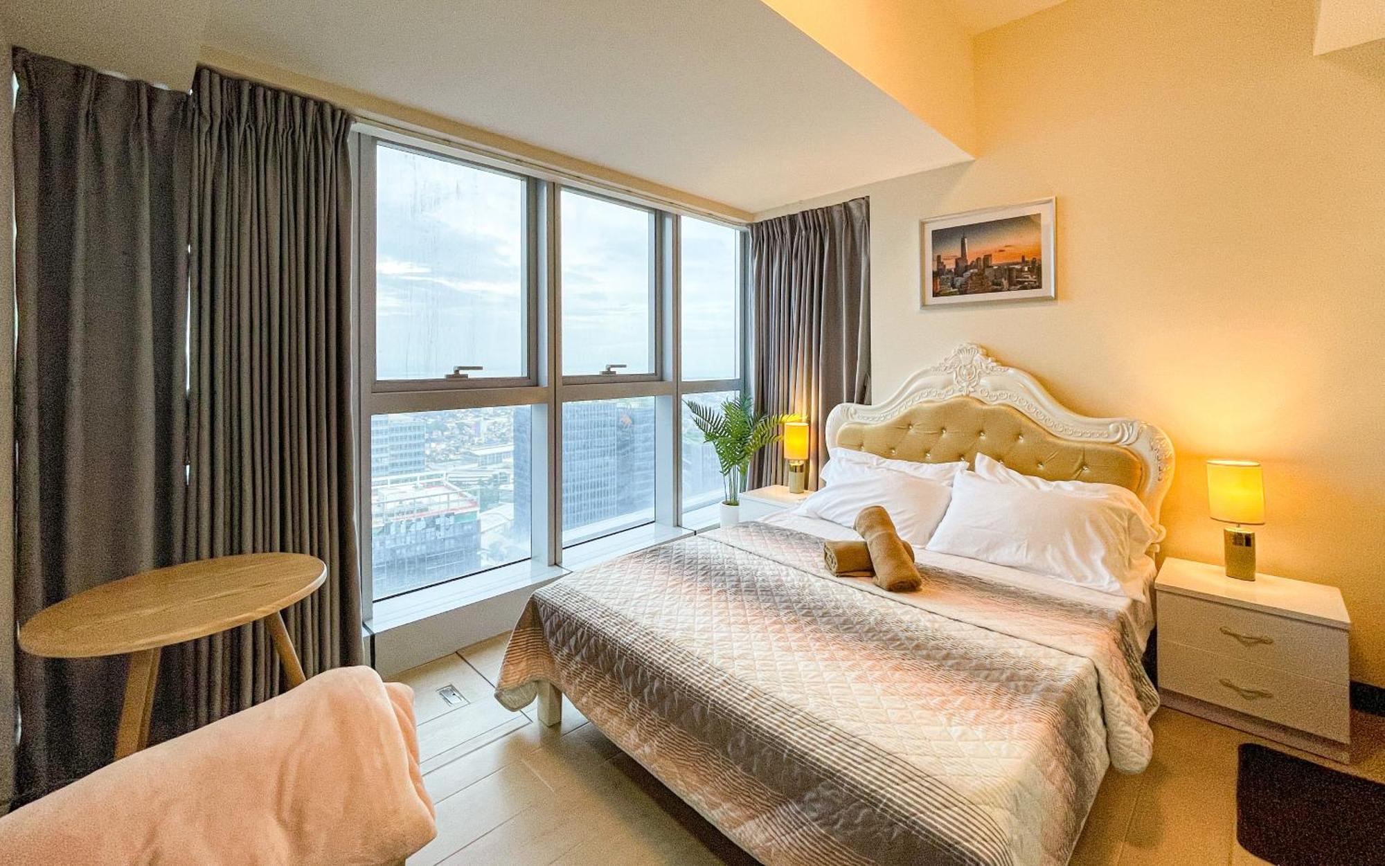Cityscape View 2Br In Uptown Bgc W 200Mbps Wifi Taguig Exterior foto