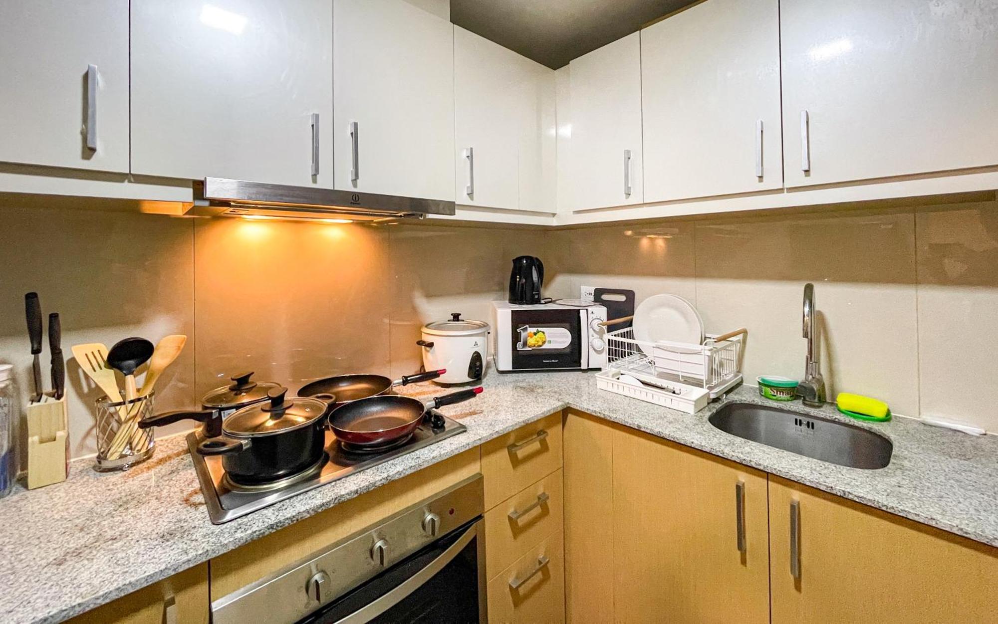 Cityscape View 2Br In Uptown Bgc W 200Mbps Wifi Taguig Exterior foto